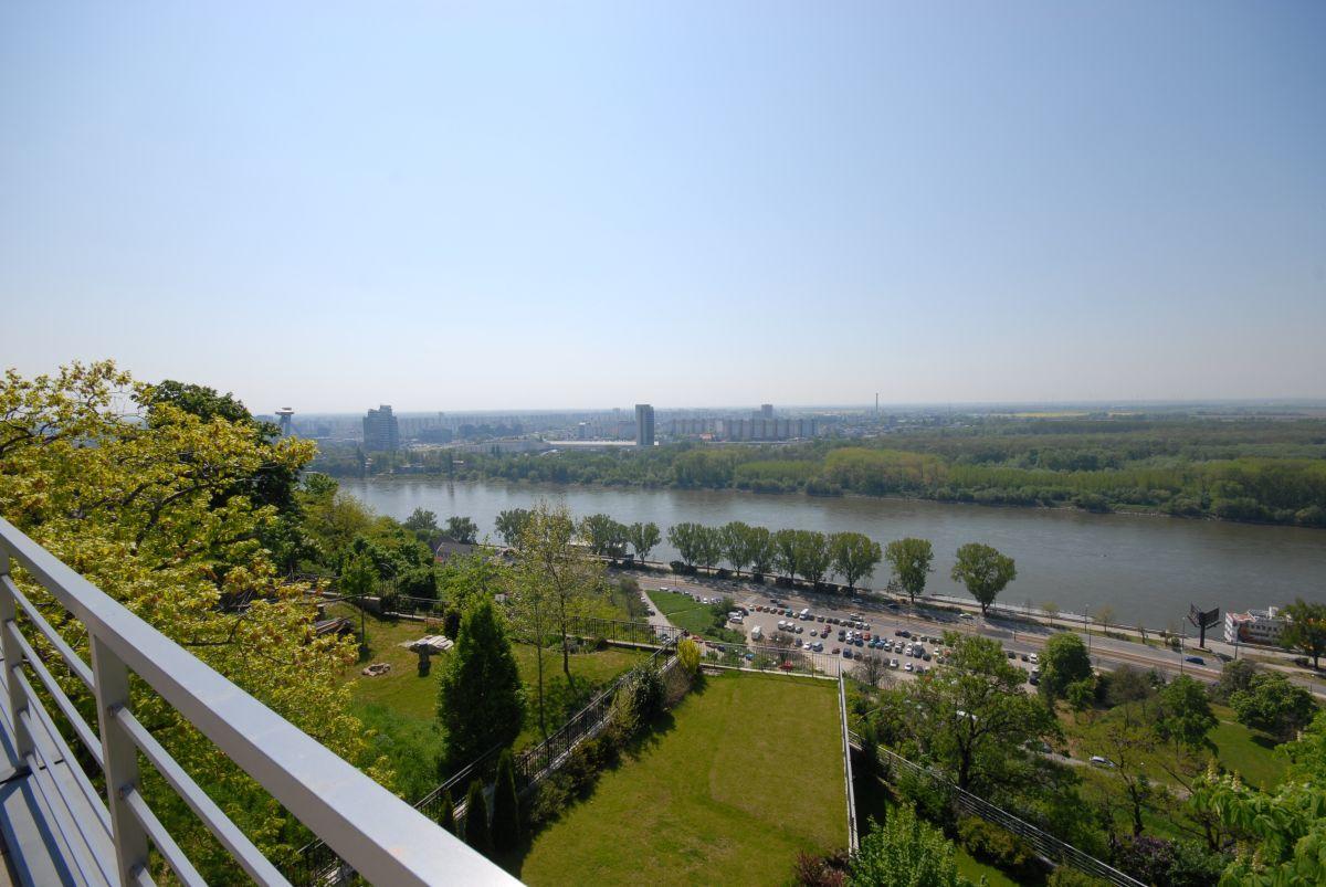 River View Residence Bratislava Exterior photo