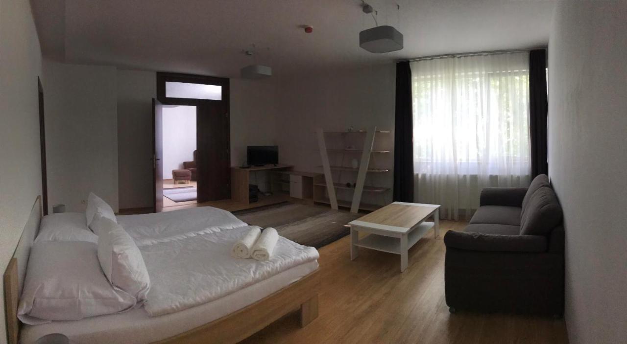River View Residence Bratislava Exterior photo