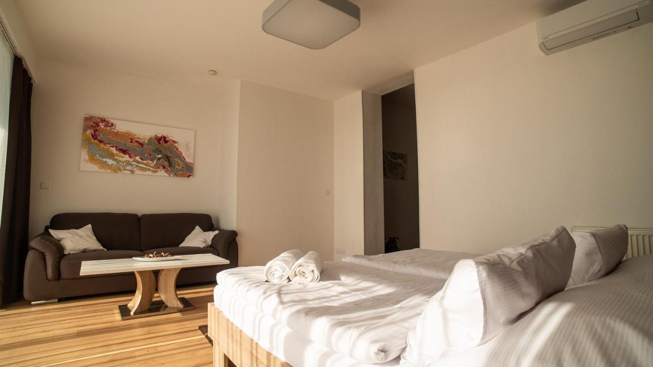 River View Residence Bratislava Exterior photo