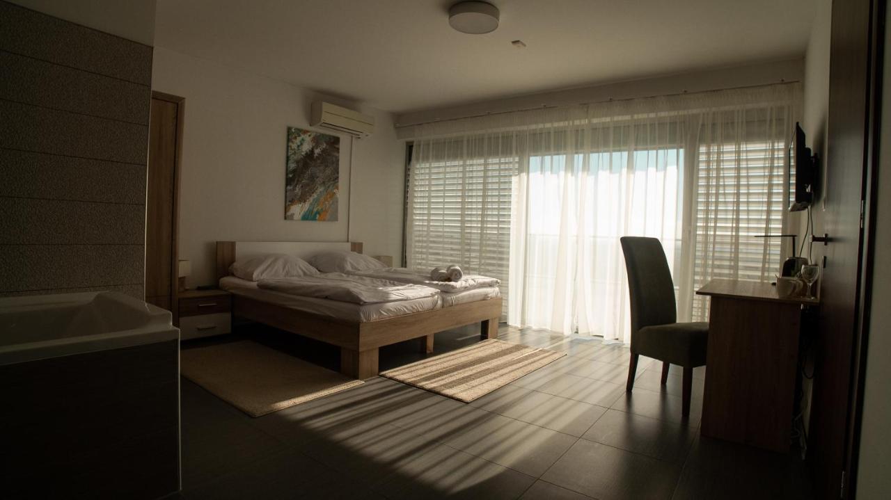 River View Residence Bratislava Exterior photo